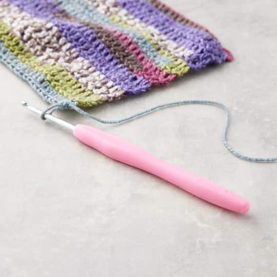 Ergonomic Aluminum Crochet Hook by Loops & Threads